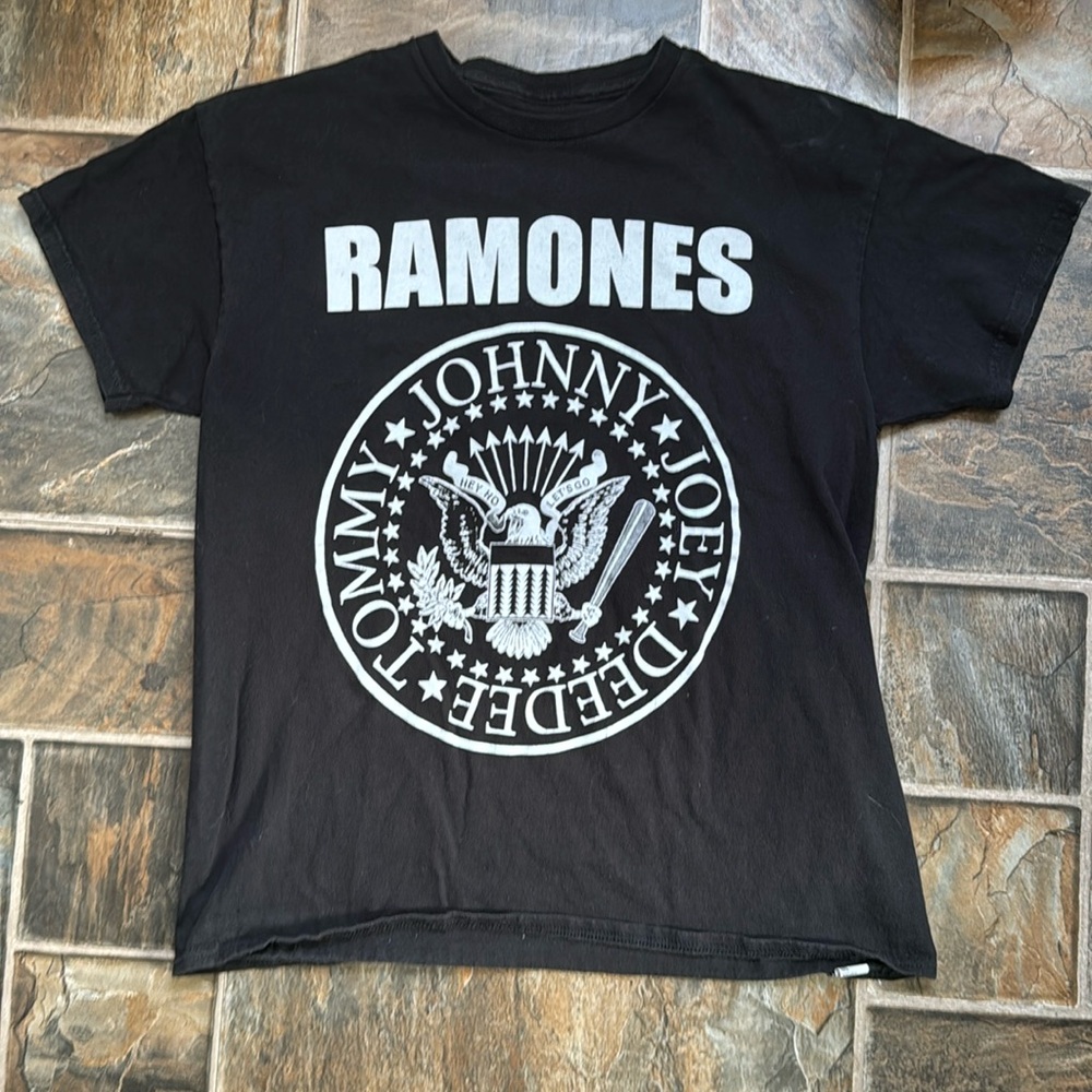 Ramones shirt